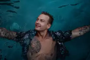 Tetování Na Krk